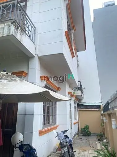 Nhà Nguyên Căn - Sân Vườn 1 Trệt 1 Lầu Tại Thảo Điền, Q2. Giá 30Tr/Th