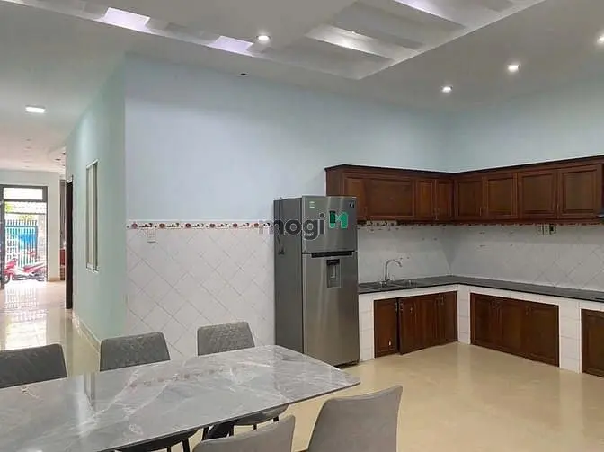 Nhà Phố Sân Vườn Kdc Hiện Hữu - Đường 6M 1387 Huỳnh Tấn Phát Quận 07