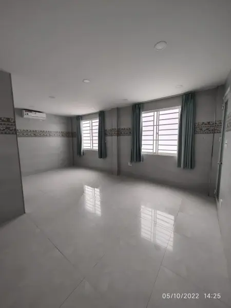 Cho Thuê Phòng Trọ Cao Cấp ~ Sang Sạch Sáng Mát Thơm, An Toàn & Hiện Đại Trên Đường Lê Hồng Phong, Quận 10.