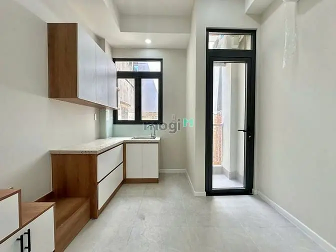 Căn Hộ Duplex Rộng Gần 30M2 Ban Công Thoáng Đón Sáng Gần Vạn Hạnh Mall