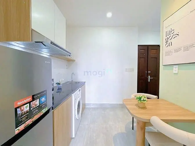 🏯Siêu Phẩm Ban Công Full Nội Thất - Máy Giặt Ngay Đh Kinh Tế Q10