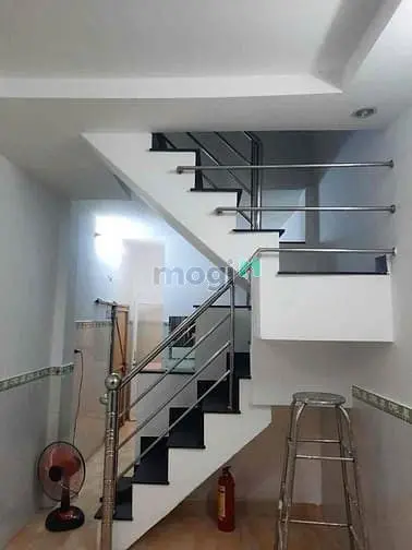Nhà Cho Thuê: 175/2A Lê Hồng Phong Q5, (3X8M 2L 3Pn) - 10.5 Triệu