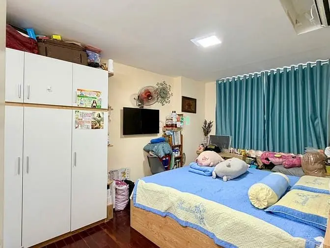 Căn Góc 83M2 Hoàng Kim Sổ Hồng Sẵn, Full Nội Thất, Tt 950Tr Ở Ngay