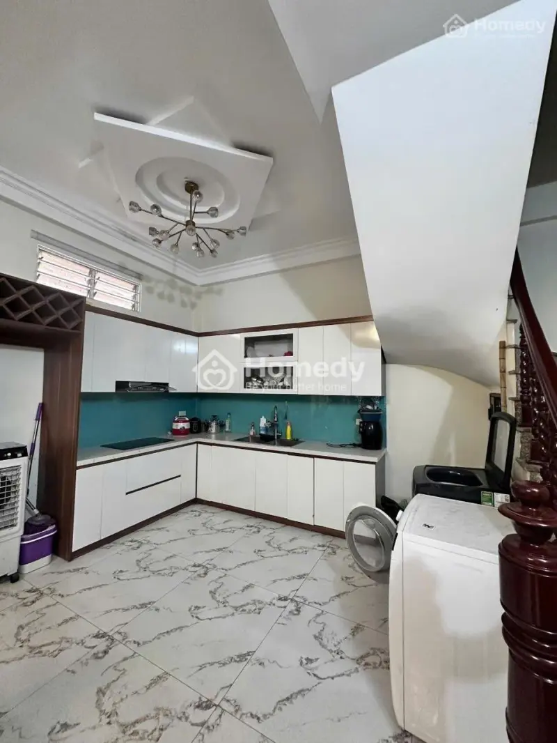 Bán Nhà Dòng Tiền Thu Nhập Lên Đến 30Tr/1T 40M Đường Hoàng Mai Chỉ 8.5 Tỷ