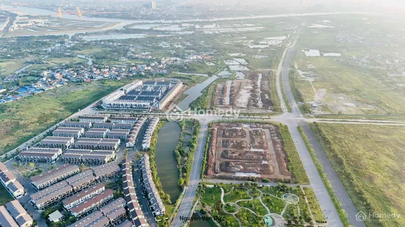 Nhà Phố Liền Kề Ngay Chân Cầu Nguyễn Trãi Giá Chỉ 4.7 Tỷ