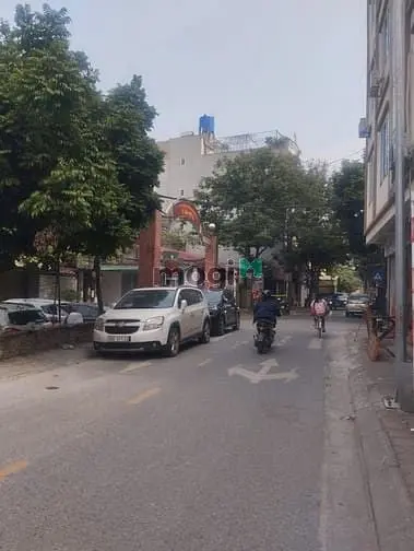 Siêu Phẩm Lô Góc Ngõ Thông – 7 Chỗ Vào Nhà – 5,2M- Vũ Xuân Thiều