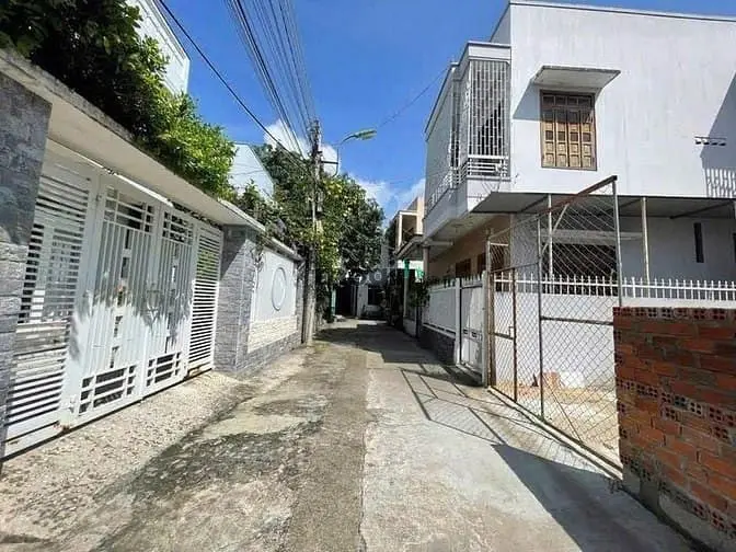 Cần Bán Đất Dt100M2(5X20M)-Hễm Ô Tô Mai Xuân Thưởng-Vĩnh Hải-Nt-Chỉ5T2