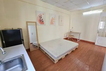 Cho Thuê Phòng Cửa Sổ Trời - Full Nội Thất - Thoáng Mát - Ngay Chợ Hoàng Hoa Thám - Phạm Văn Đồng