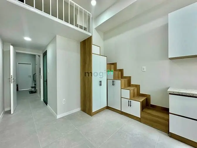 Căn Hộ Duplex Rộng Gần 30M2 Ban Công Thoáng Đón Sáng Gần Vạn Hạnh Mall