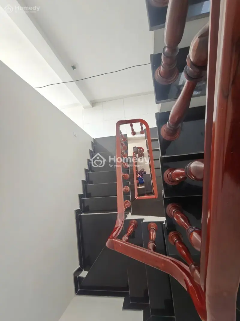 Nhà 3 Tầng Võ Văn Hát – Gần Đh Tài Chính Marketing – Giá Chỉ 5.3 Tỷ