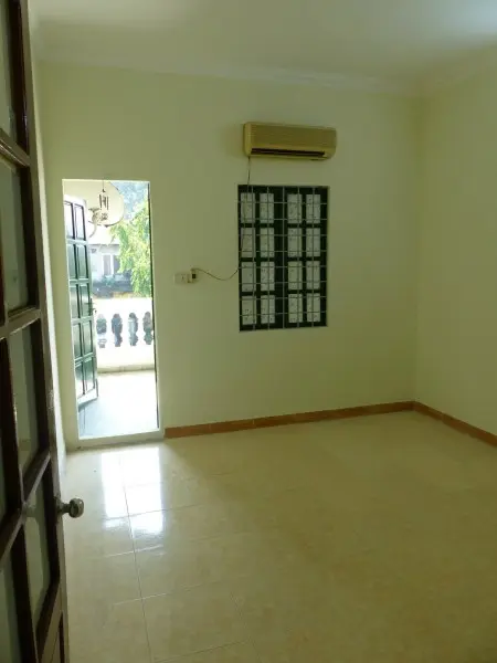 Cho Thuê Căn Hộ Tầng 4, Khu Tập Thể Nguyễn Công Trứ, Phường Hai Bà Trưng, Hà Nội