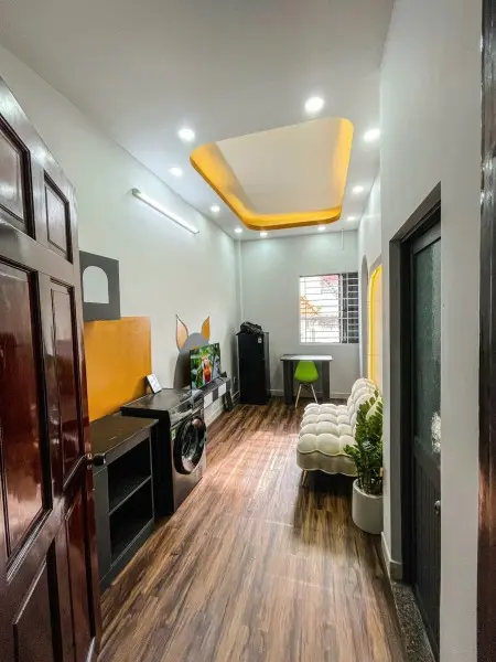 Cho Thuê Căn Hộ 1 Phòng Ngủ Tách Bếp – Cửa Sổ Trời Thoáng Mát – Full Nội Thất - Gần Etown @ Ga T3