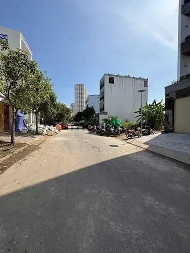 Nhà Phố Tân Cổ Điển Hoàng Gia - Đường Rộng 12M Kdc Dân Trí Cao An Ninh