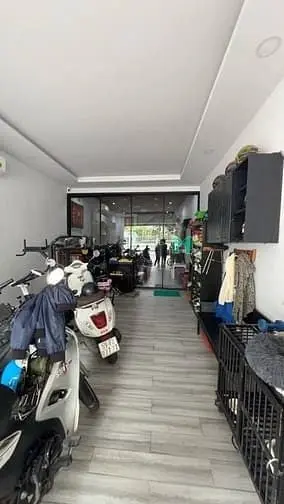 Sổ Hồng Riêng 110M2 Mặt Tiềng Đường Lê Văn Sỹ Q.pn Dt 4,06 X 27M 2 Tg