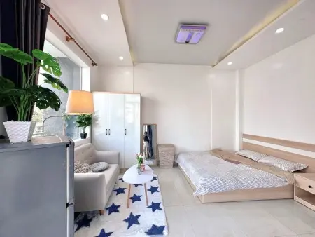 Phòng Cho Thuê Full Nội Thất Ban Công View Đẹp 35M2 Ngay Sát Lê Quang Định, Gần Q3, Q1, Chợ Bà Chiểu