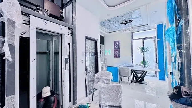 Nhà Phố Hiện Đại Phong Cách Châu Âu - Đường Rộng 12M Kdc Dân Trí Cao