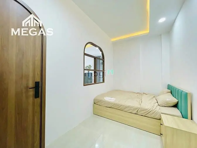 Căn Hộ Dịch Vụ Mới Xây Full Tiện Nghi An Ninh Ngay Chợ Hoàng Hoa Thám