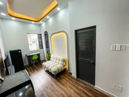 Cho Thuê Căn Hộ 1 Phòng Ngủ Tách Bếp – Cửa Sổ Trời Thoáng Mát – Full Nội Thất - Gần Etown @ Ga T3