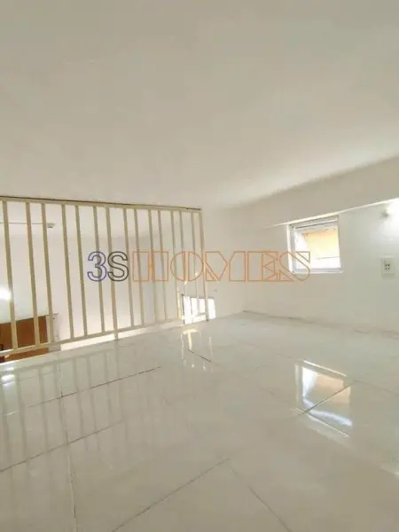 Phòng Có Cửa Sổ Trời - Sẵn Máy Lạnh Tân Bình