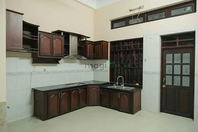 Nhà Nguyên Căn 4 Tầng (4,5X25M) Sau The Vista An Phú, Q2. Giá 39Tr/Th