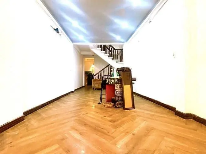 Q10- Mặt Tiền Bà Hạt- 5 Tầng Nở Hậu- 4Pn