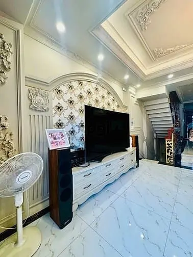 Chính Chủ Bán Biệt Thự Ven Sông Ngay Đại Học Rmit Q.7 - 5M X 18M