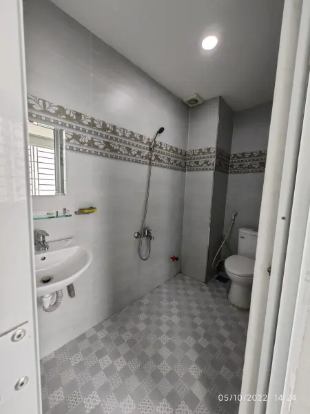 Cho Thuê Phòng Trọ Cao Cấp ~ Sang Sạch Sáng Mát Thơm, An Toàn & Hiện Đại Trên Đường Lê Hồng Phong, Quận 10.