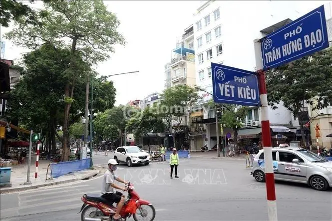 Binhbds Cho Thuê Mặt Phố Trần Hưng Đạo Lô Góc 150M2 Giá Hơn 90Tr/ Tháng