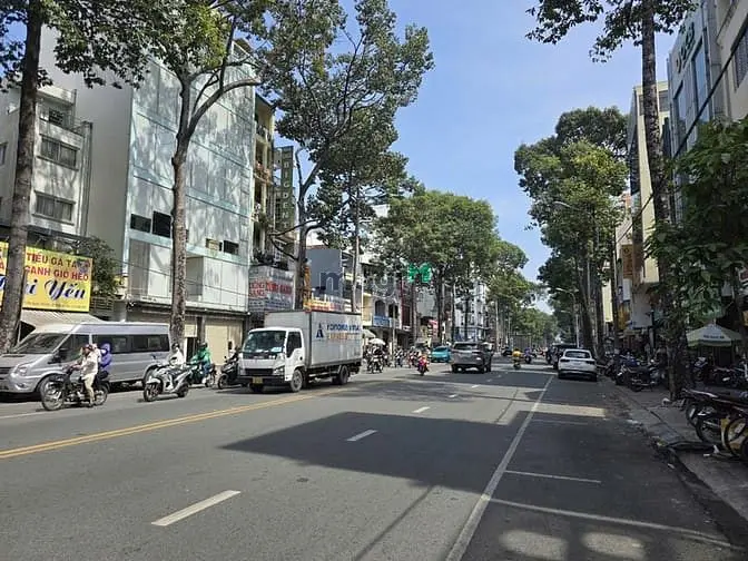 Cho Thuê Toà Nhà 6 Tầng Vị Trí Đẹp Đường An Dương Vương Quận 5