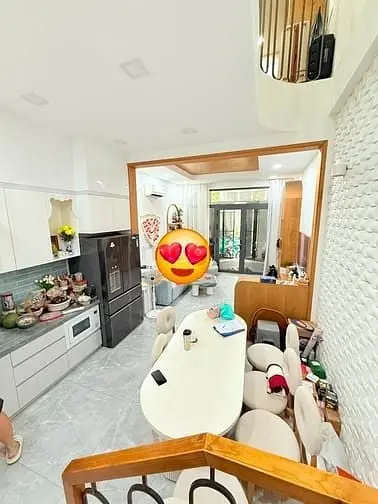 Dành Cho Khách Thích Mới Đẹp - Dọn Ở Ngay, Nhà 5 Tầng Đường 3 Tháng 2,