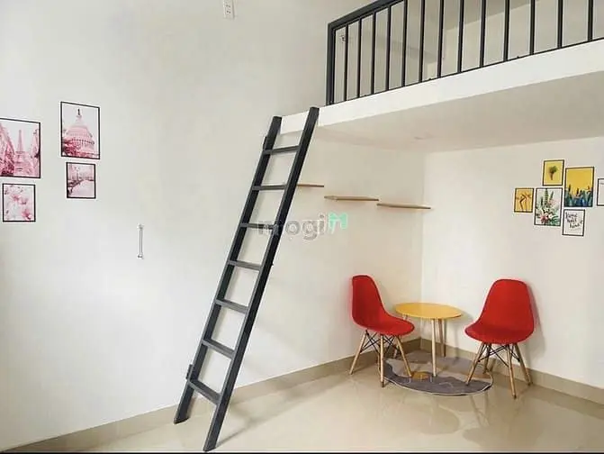 Bán Chdv Nguyễn Gia Trí, Cạnh Hutech, (4X18,5M) 5Tầng,14Pn, 90Tr/Th