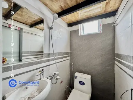 Ban Công Mới Xây - Đỗ Xuân Hợp - Gần Ngã Tư Bình Thái