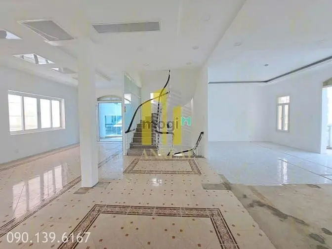 Villa 14X22 Hầm 3 Lầu Sàn Trống Giá 65 Triệu - Đường Nội Khu Trần Não