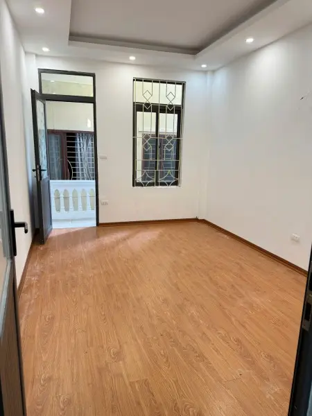 Cho Thuê Nha Nguyên Căn Tai 254D Minh Khai , Mai Động , Hà Nôi . 0907046556