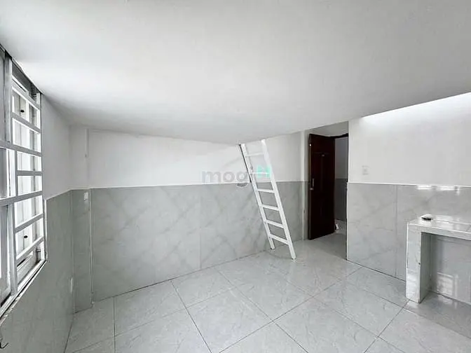 Cho Thuê Phòng Trọ Giá Rẻ - Ngay Bùi Đình Tuý - Có Thang Máy