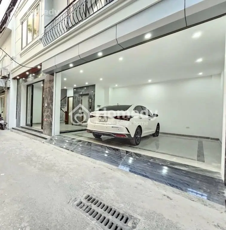 Bán Nhà Riêng Phố Lụa _Ô Tô Vào Nhà_51M2_ Nở Hậu_Thang Máy_Chỉ Hơn 13 Tỷ !