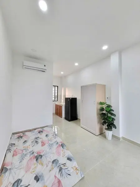 Studio Full Nội Thất - Thang Máy - Cửa Sổ Trời