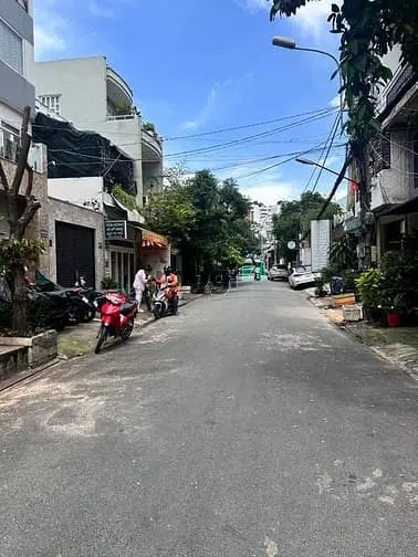 Nhà Kiên Cố Sẵn Dòng Tiền Thuê 13Tr/Tháng - Huỳnh Tấn Phát - Hxh Tránh