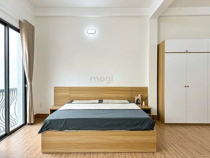 Căn Hộ Studio Rộng Hơn 35M2 Ban Công Cửa Sổ Thoáng Gần Sân Bay