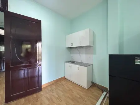 Phòng Ban Công, Full Nt, Gần Ngã Tư 4 Xã, Lũy Bán Bích, Hòa Bình Tân Phú