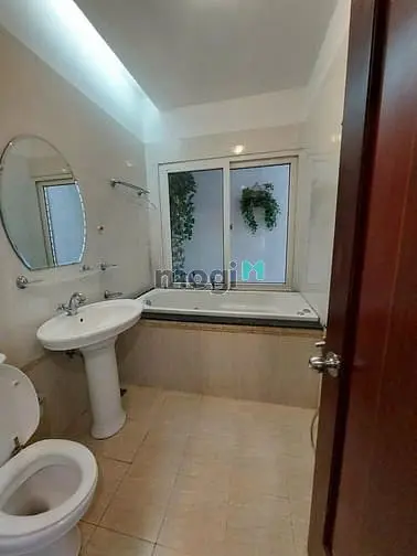 Cho Thuê Nhà Mặt Tiền Võ Văn Tần, Quận 3 - Giao Nhà Ngay