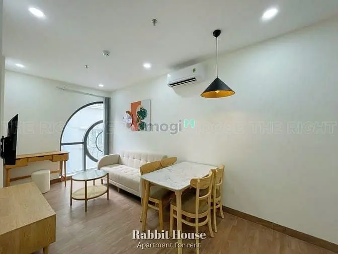 Căn Hộ 1Pn Full Nội Thất Gỗ Đẹp Ban Công Lớn Gần Cầu Thị Nghè