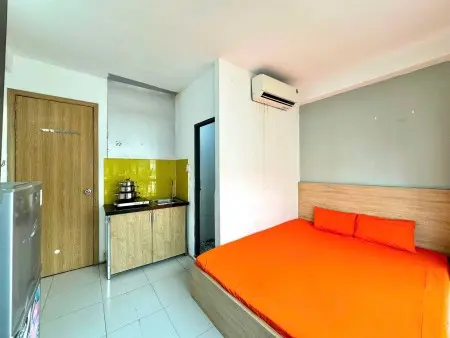 Phòng Ban Công Rộng – Gần Đh Ngoại Thương – Xô Viết Nghệ Tĩnh – 30M² Chỉ 4Tr7