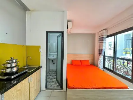 Phòng Ban Công Rộng – Gần Đh Ngoại Thương – Xô Viết Nghệ Tĩnh – 30M² Chỉ 4Tr7