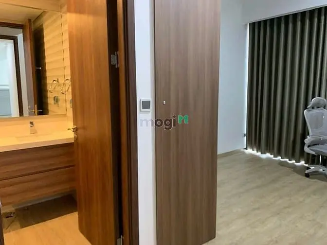 Giá Đầu Tư Ban Căn Hộ Midtown Dt 82M , Co Ô Xe Định Danh Đang Hdt 22Tr