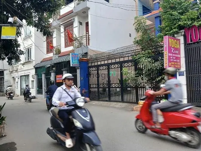 Bán Nhà Cấp 4 Mặt Tiền Đường Lê Văn Thịnh Quận 2 Dt 130,2M² Ngang 5,5M