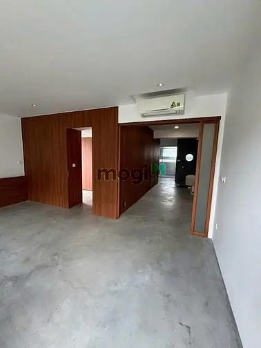 Cho Thuê Tòa Nhà 413B Lê Văn Sỹ, Phường 12, Quận 3.