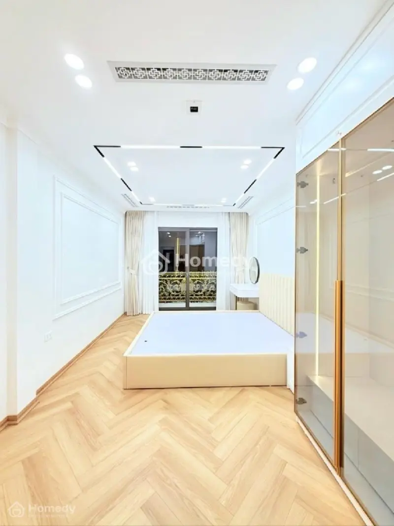 Siêu Phẩm Minh Khai 50M/ Ô Tô Vào Nhà/ Sổ Phân Lô/ Thang Máy/ Full Nội Thất/ 2 Thoáng Trước Sau