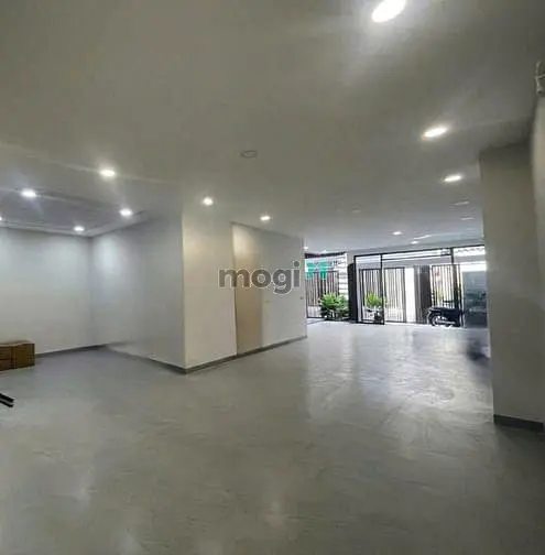 Cho Thuê Tòa Nhà 413B Lê Văn Sỹ, Phường 12, Quận 3.