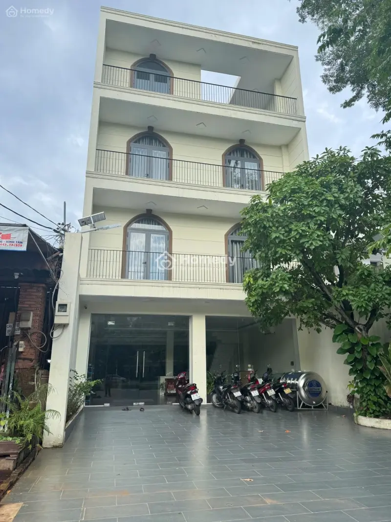 Cho Thuê Biệt Thự Mặt Tiền 18M Vành Đai Trong - Bình Tân - Vị Thế Làm Văn Phòng Đẳng Cấp